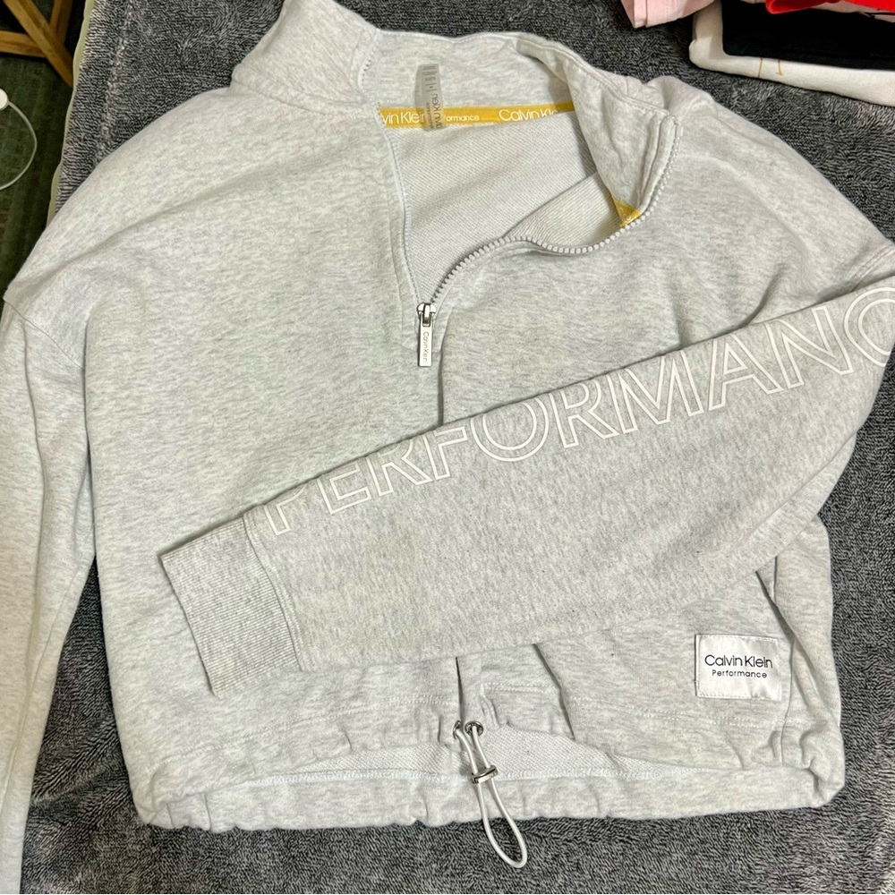 Calvin Klein sweatshirt. Quarter Zip